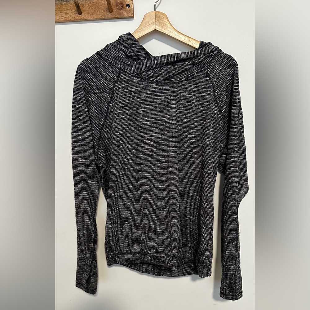 Lululemon sweatshirt, warm up, pullover.